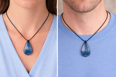 Achat Sieberachat blau Edelstein Heilstein Ketten Anhänger Tropfen quer gebohrt