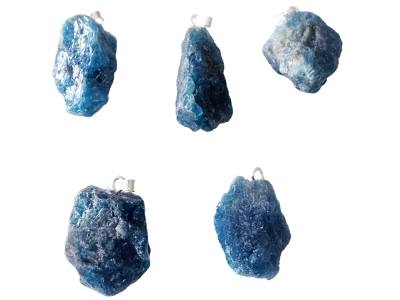 Apatit Edelstein Rohstein Ketten Anhänger blau Silberöse