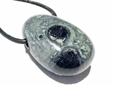 Ryolith Eldarit Jaspis Edelstein Heilstein Anhänger gebohrt