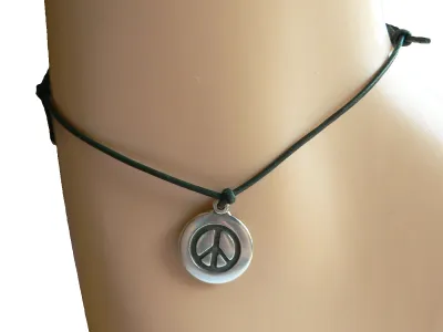 Ziegen Lederband Fußkettchen Peace Charm größenverstellbar Farbwahl