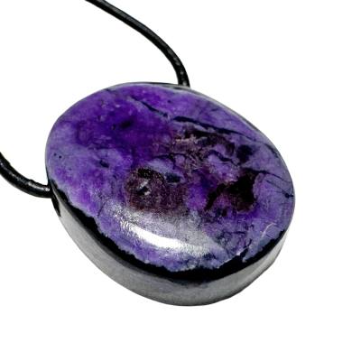Sugilit oval violett Cabochon Heilstein Kettenanhänger Anhänger quer gebohrt
