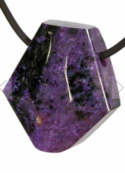 Charoit Sechseck Cabochon violett Ketten Anhänger gebohrt