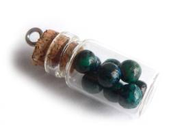 Chrysokoll Edelstein Perlen in Glasfläschchen mit Korken Kettenanhänger