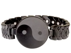 ...heilstarkes Magnetarmband.