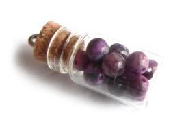 Jaspis Edelstein Perlen Sugilit Imitat in Glasfläschchen mit Korken Kettenanhänger
